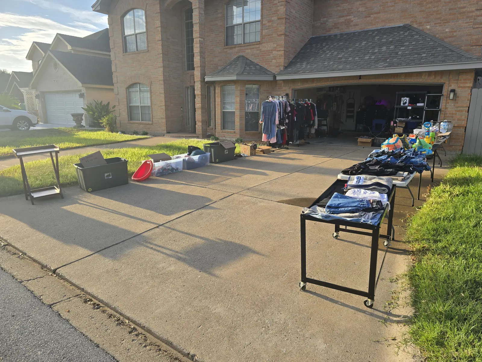 Garage Sale: Fri Sep 25 - Sat Sep 26